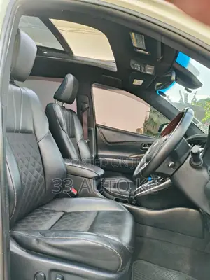 Toyota Harrier 2.0 2015 White