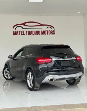 Mercedes-Benz GLA-Class 2019 Black