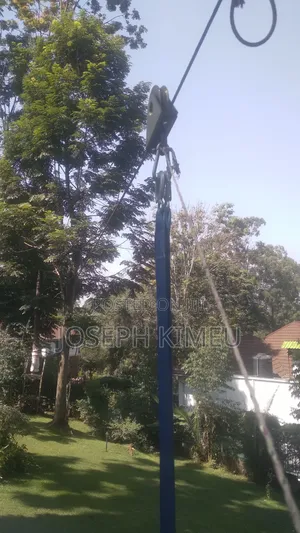 A 20 Mitres Zipliner With All Assessories