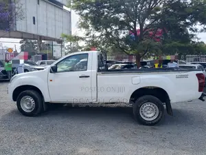 Isuzu D-MAX 2022 White