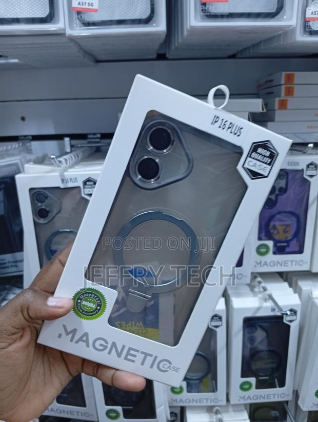 iPhone 16 Plus High Quality Translucent Magnetic Case - thumbnail 2