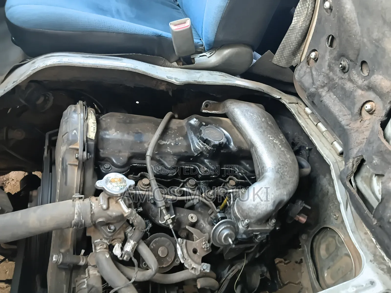 Toyota HiAce 2010 Silver