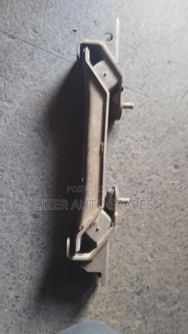 Gearbox Mounting Pajero V73-98