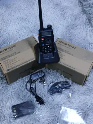 UV-5R VHF/UHF Portable Walkie Talkie Baofeng 8-10km