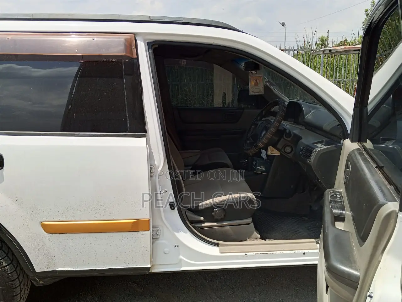 Nissan X-Trail 2000 White