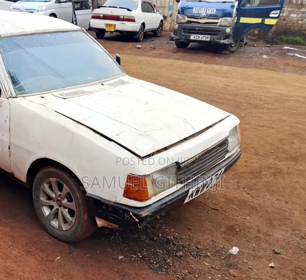 Mazda 323 1.1 1984 White