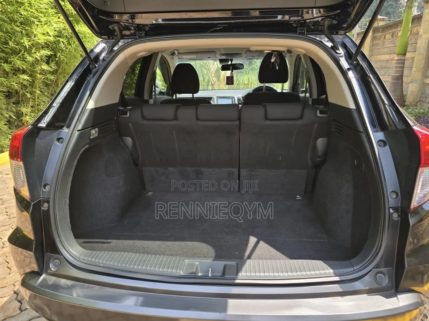 Honda Vezel 2018 Black