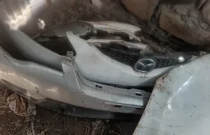 Bonnet Mazda Demio 2011