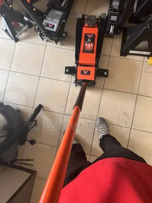 Heavy Duty 5 Tonne Trolley Jack