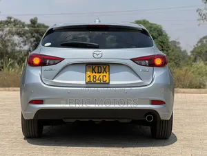 Mazda Axela 2018 Silver