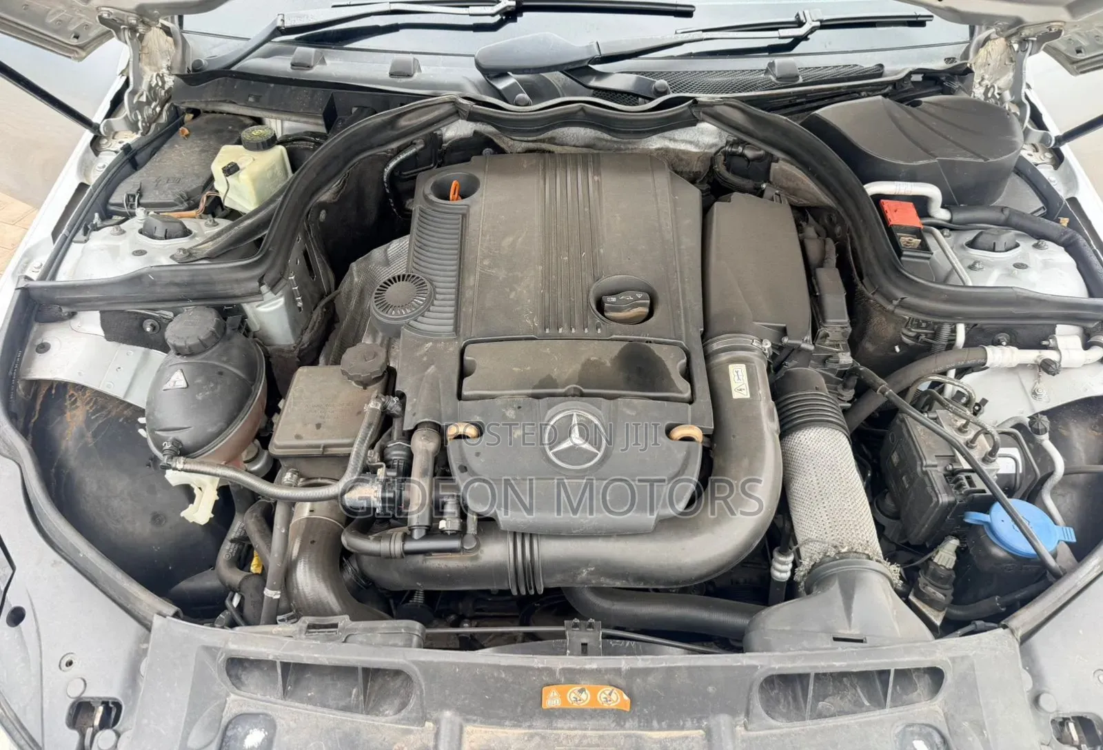 Mercedes-Benz C180 2011 Silver