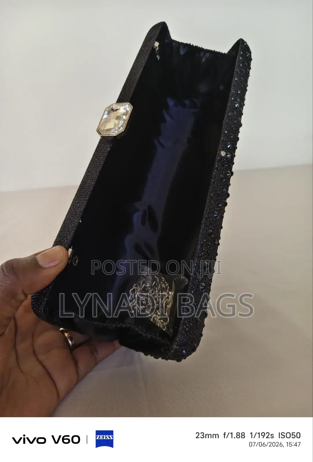 • Luxury Rhinestone Evening Clutch