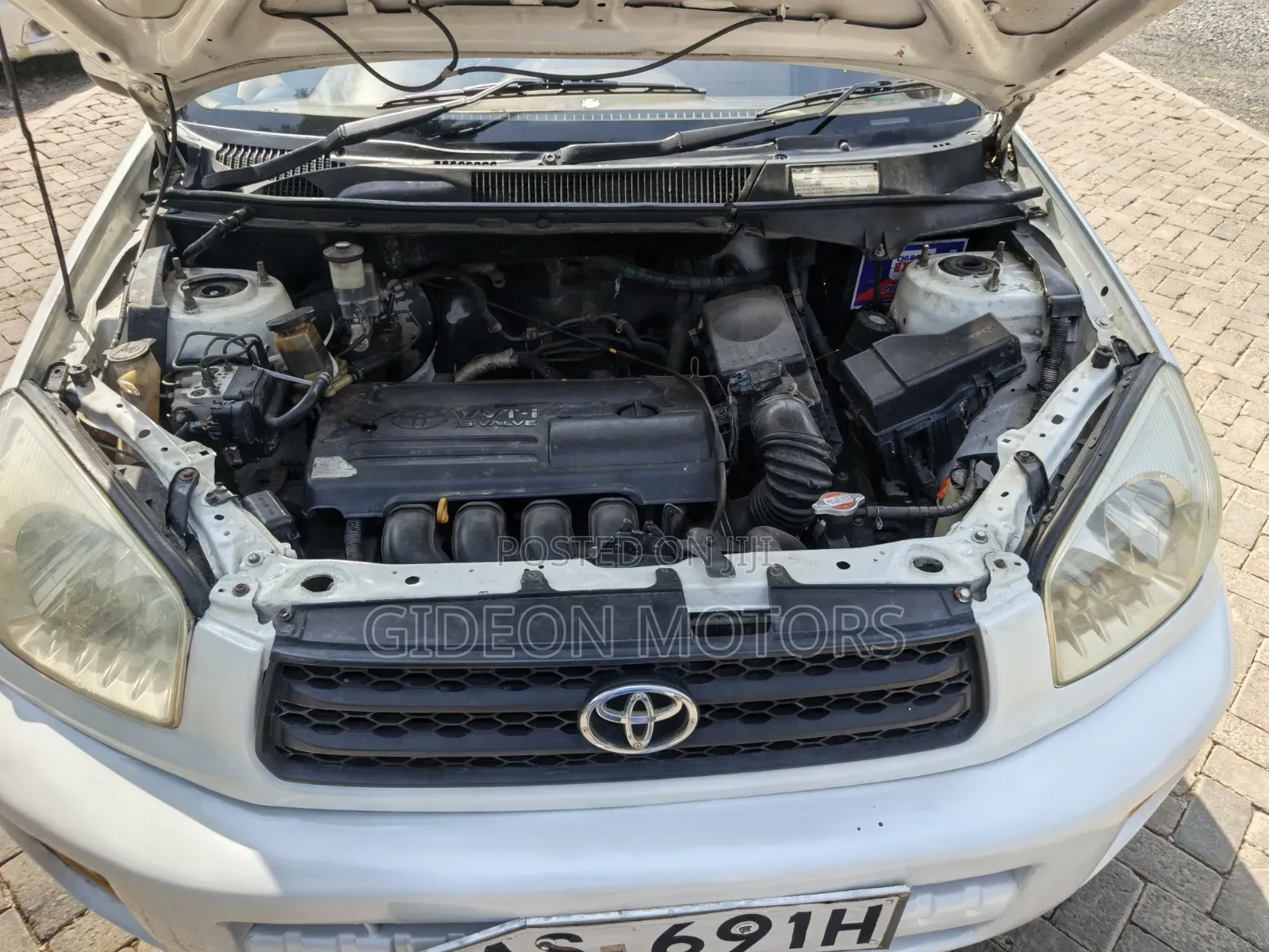 Toyota RAV4 2002 White