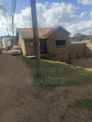 3bdrm Bungalow in Obama Estate, Junction Kayole for sale