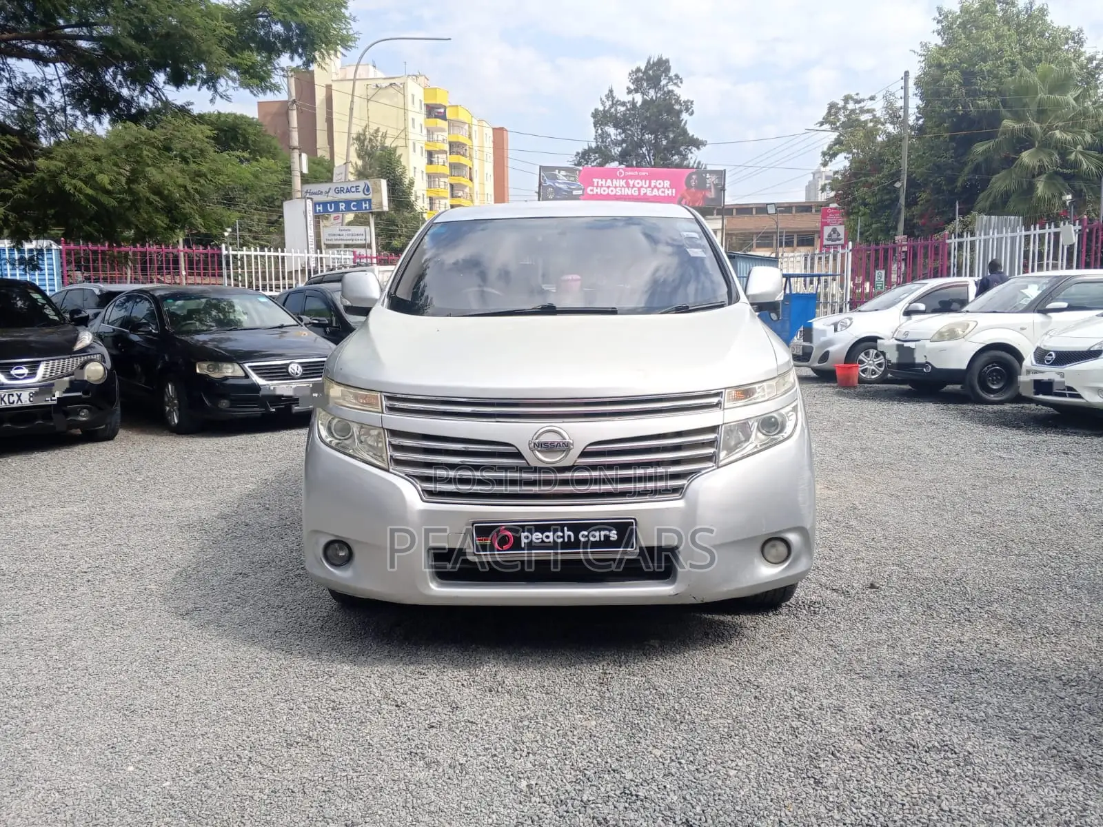 Nissan Elgrand 2011 Silver