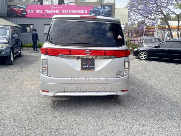 Nissan Elgrand 2011 Silver - thumbnail 3