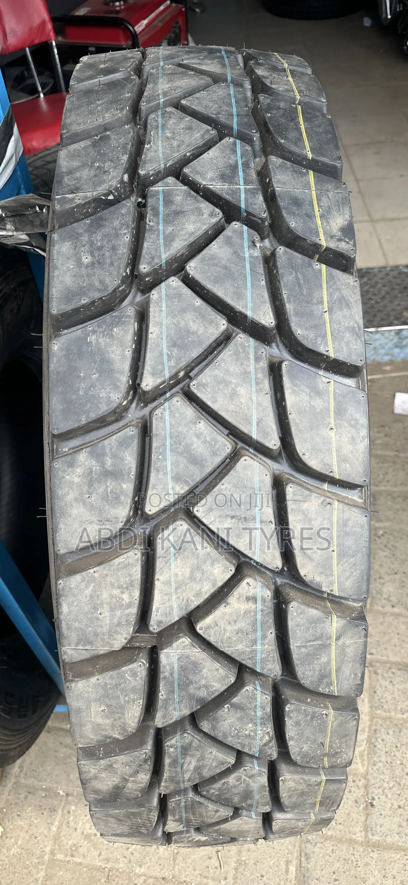 315/80r22.5 Mirage Tires (DIFF)