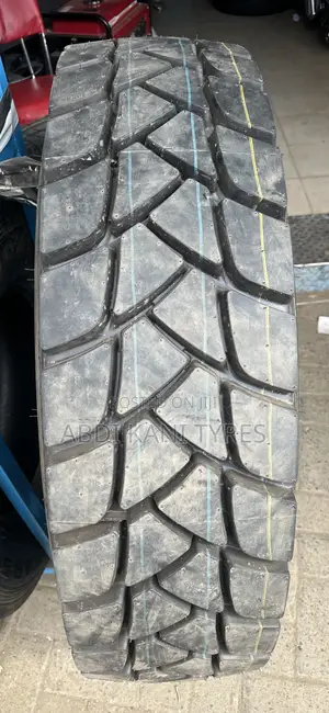 315/80r22.5 Mirage Tires (DIFF)