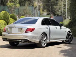 Mercedes-Benz E350e 2018 Silver