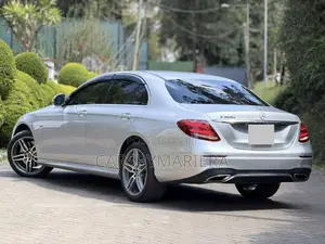 Mercedes-Benz E350e 2018 Silver