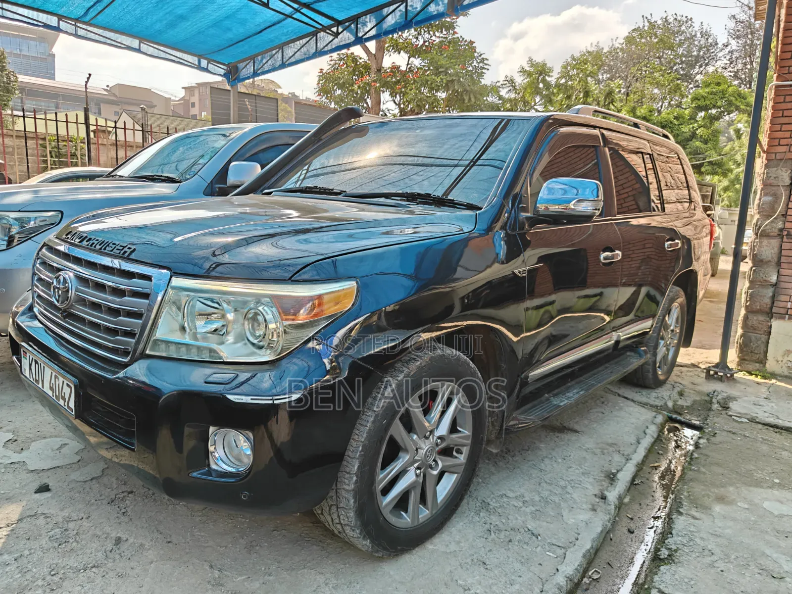 Toyota Land Cruiser 2012 Black