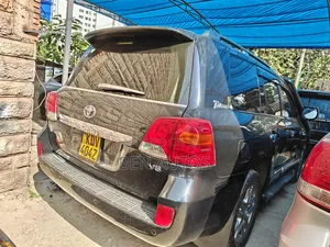Toyota Land Cruiser 2012 Black