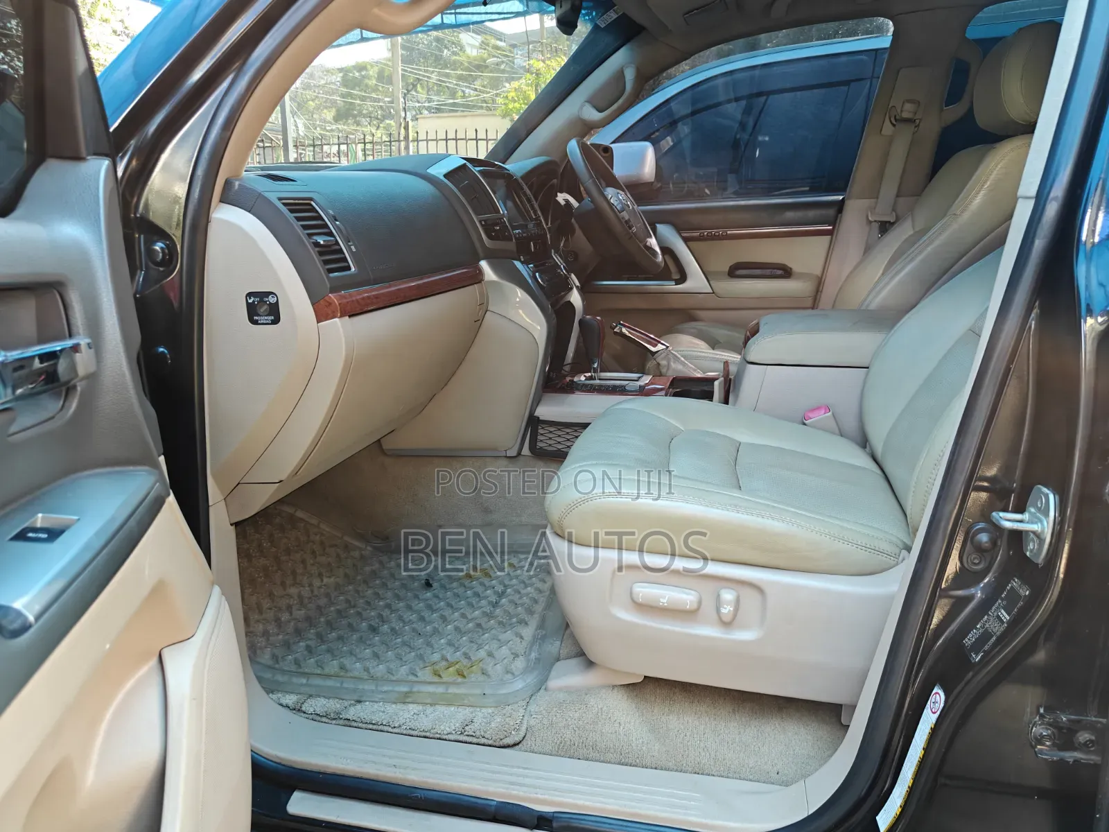 Toyota Land Cruiser 2012 Black
