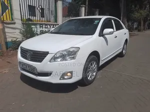 Toyota Premio 2012 White