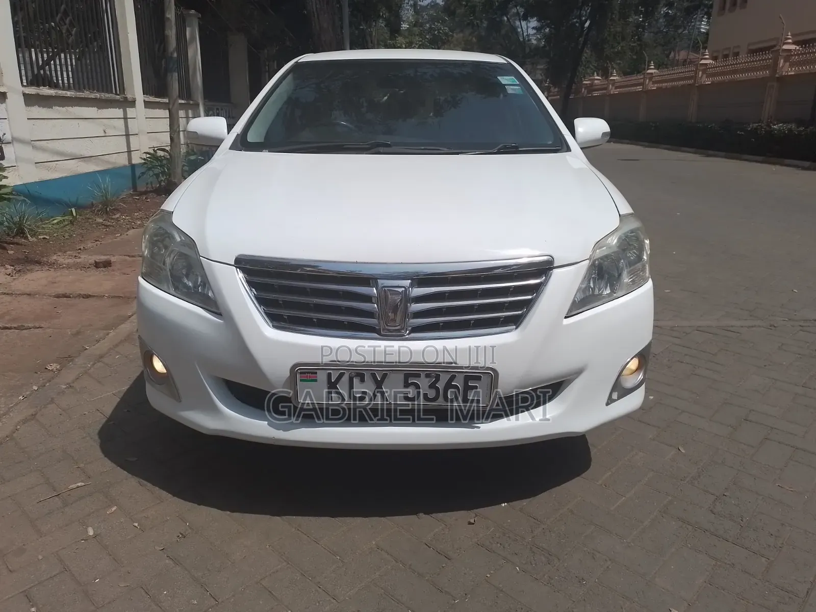 Toyota Premio 2012 White