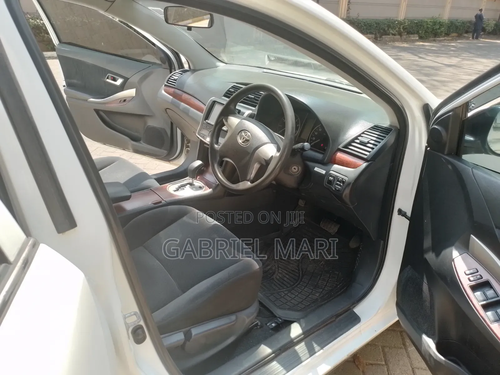 Toyota Premio 2012 White