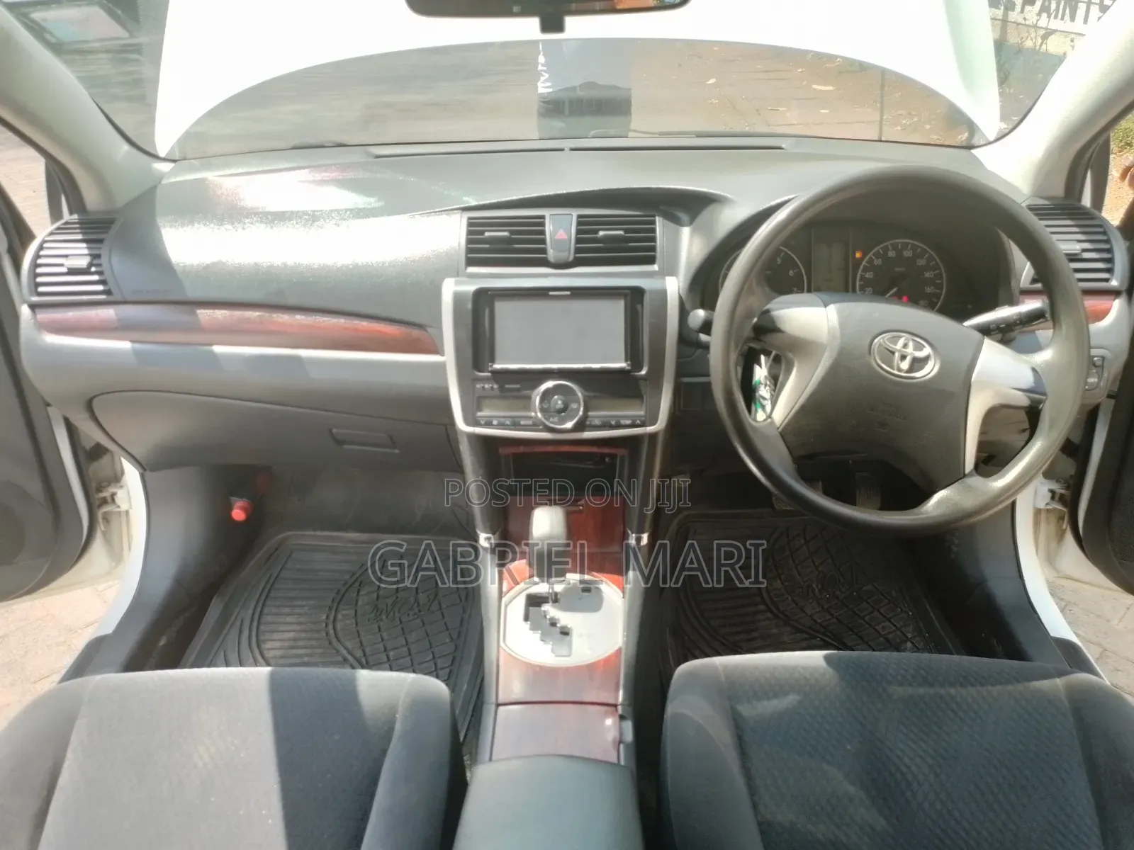 Toyota Premio 2012 White
