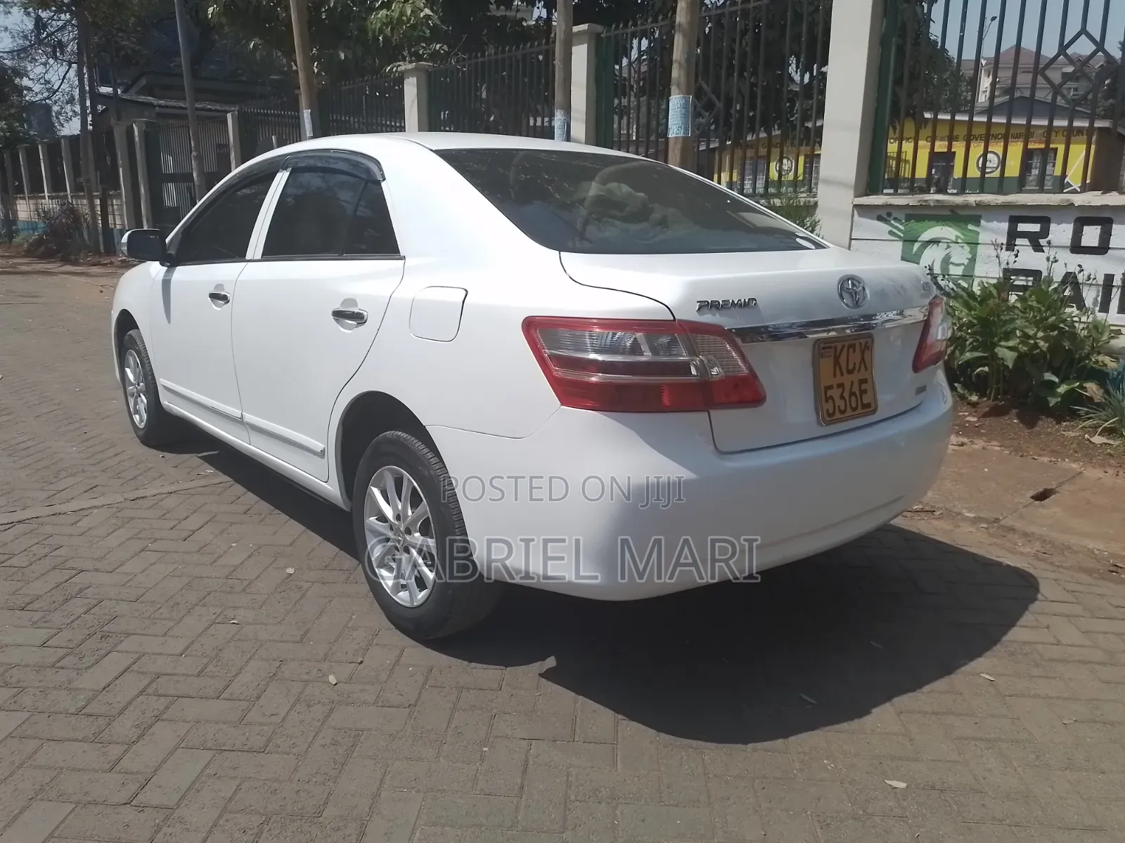 Toyota Premio 2012 White