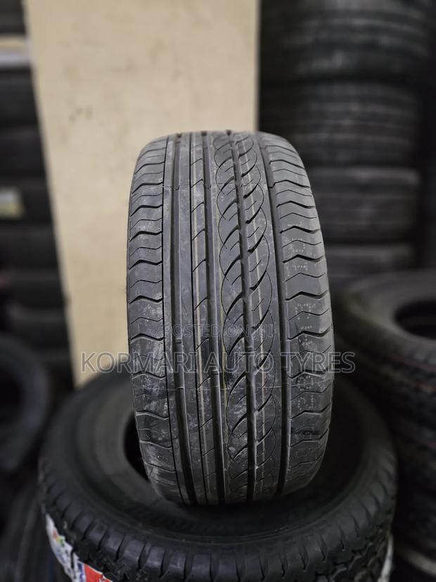 225/35r19 Centara Tyre - thumbnail 2