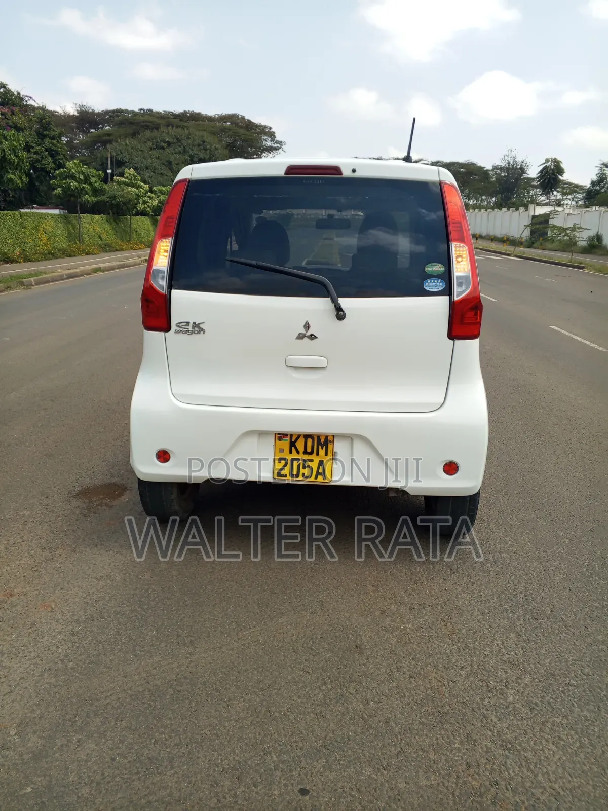 Mitsubishi EK Wagon 2015 White