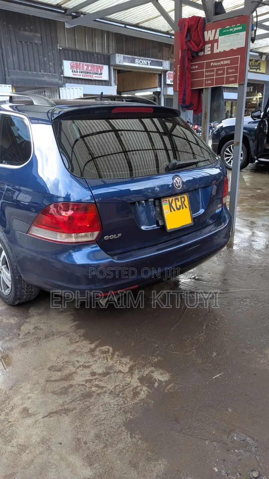 Volkswagen Golf 2011 Blue