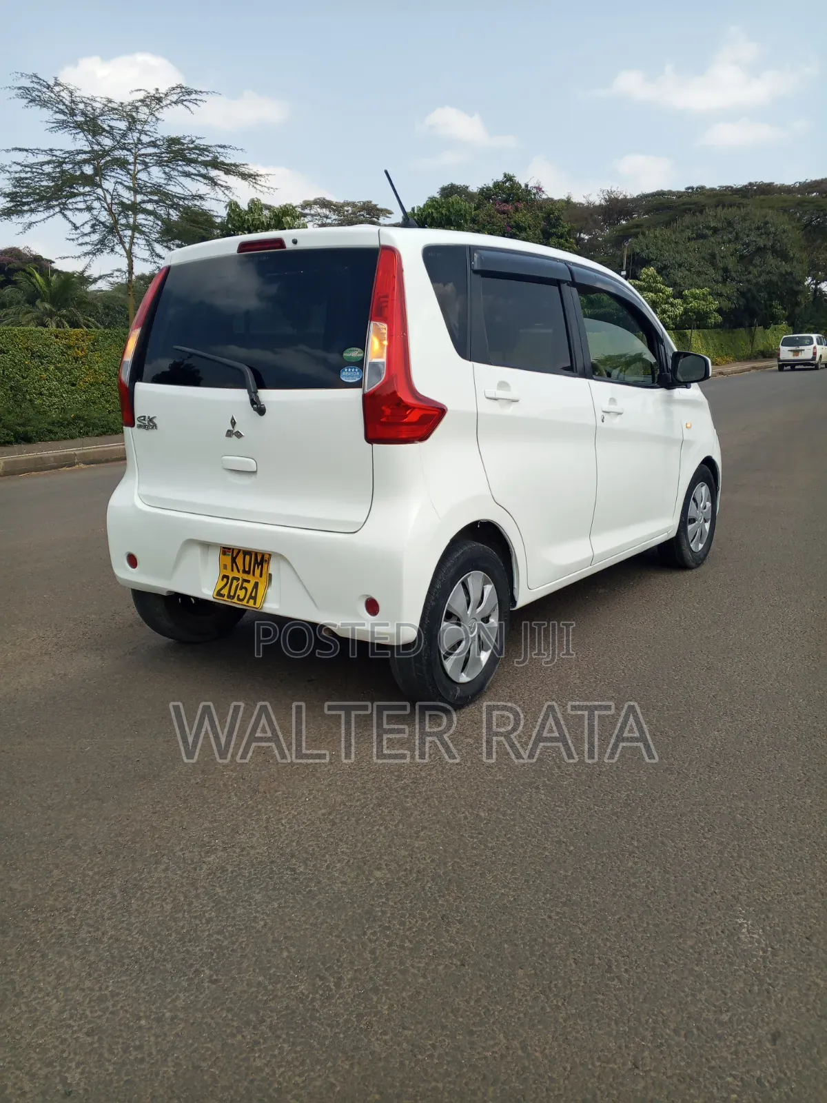 Mitsubishi EK Wagon 2015 White