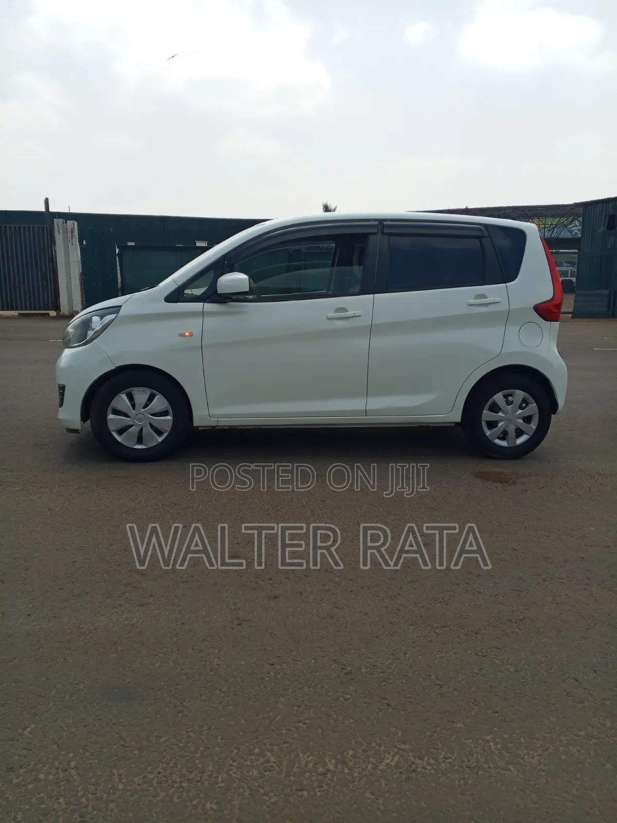 Mitsubishi EK Wagon 2015 White
