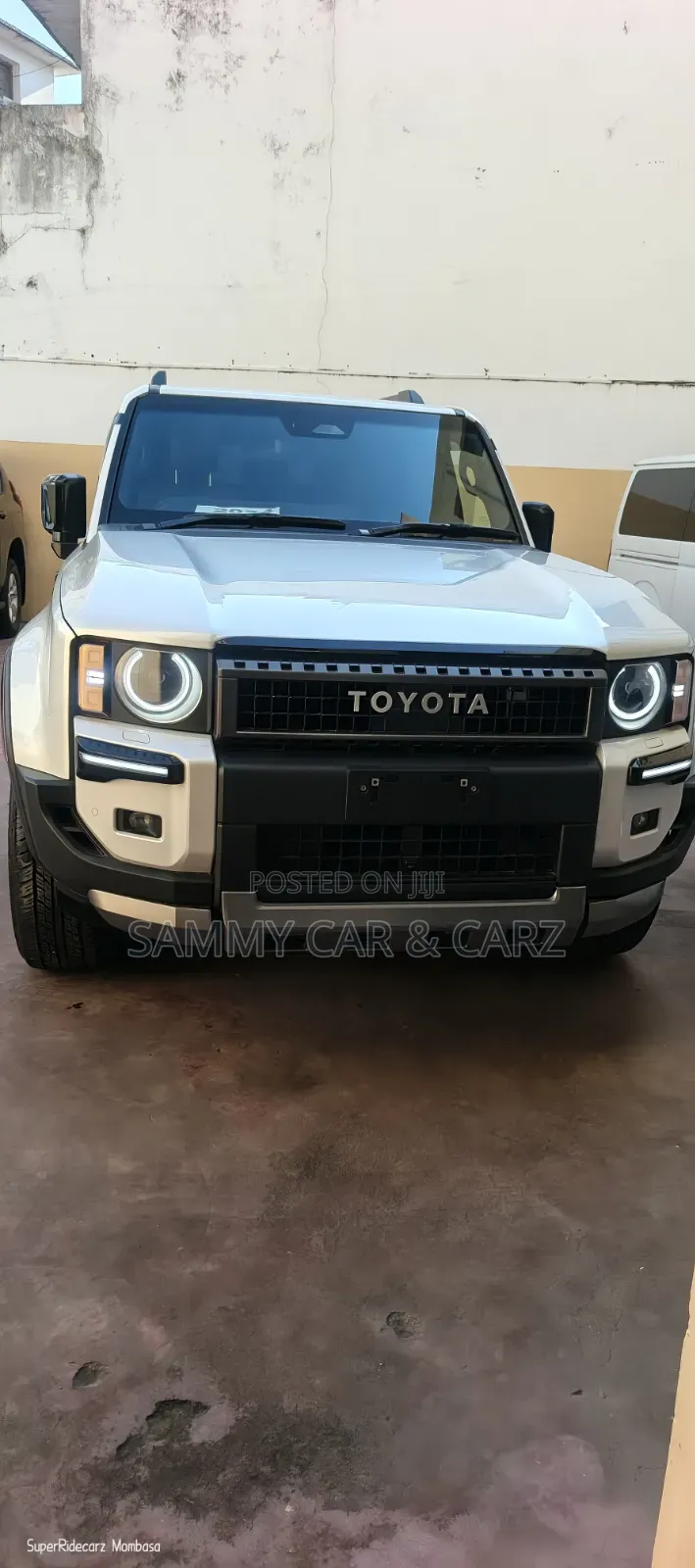 Toyota Land Cruiser Prado 2024 White