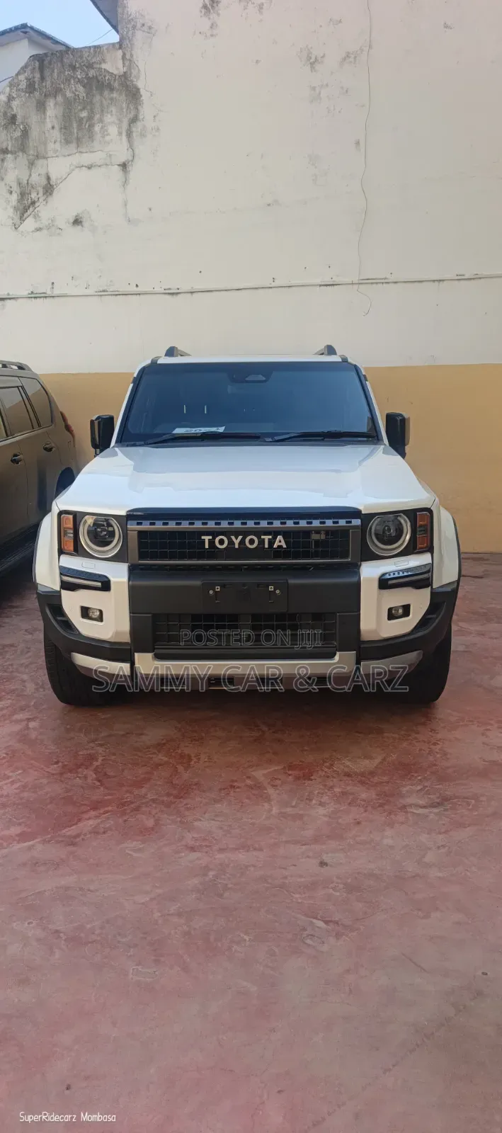 Toyota Land Cruiser Prado 2024 White