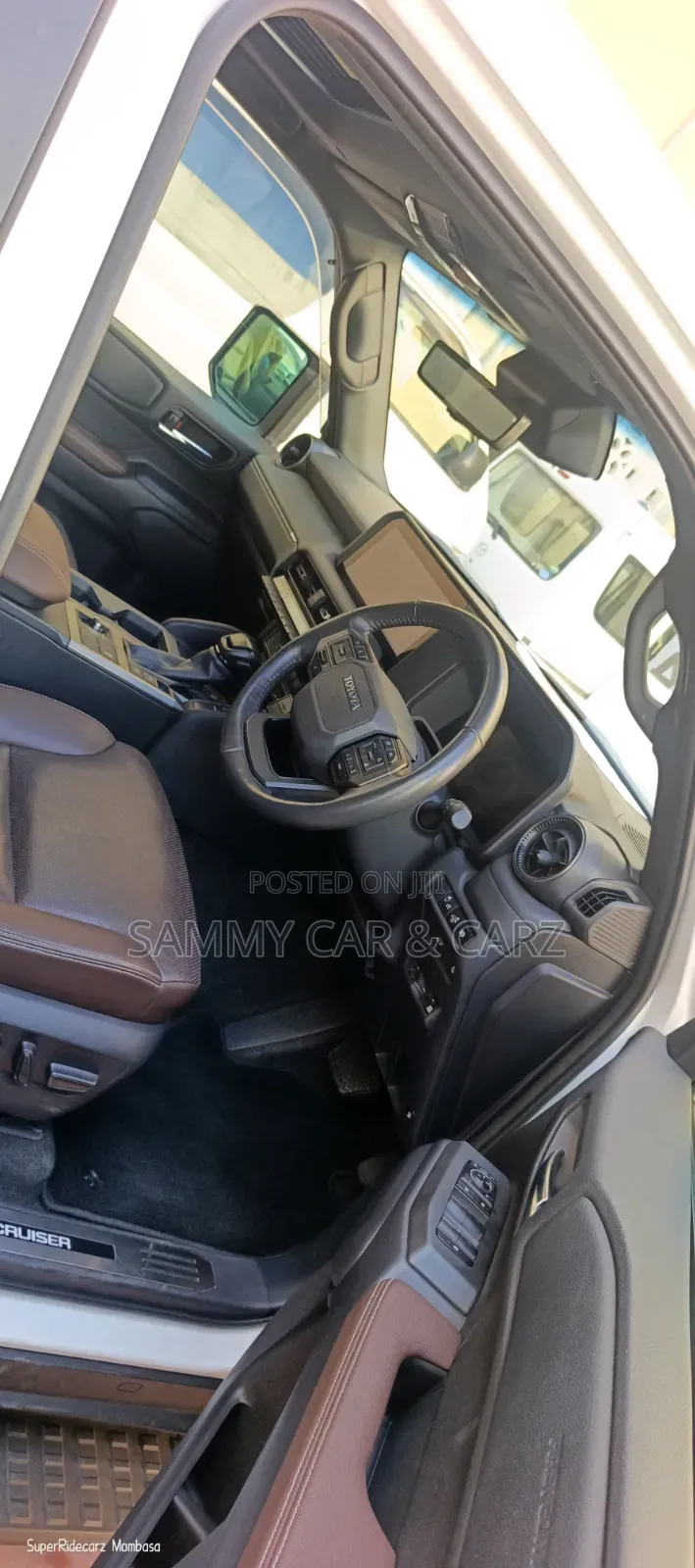 Toyota Land Cruiser Prado 2024 White