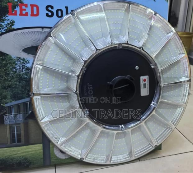 2000w Solar Round Streetlight - main view