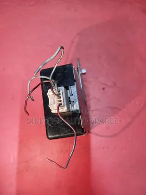 Toyota Wish 2004 Door Control