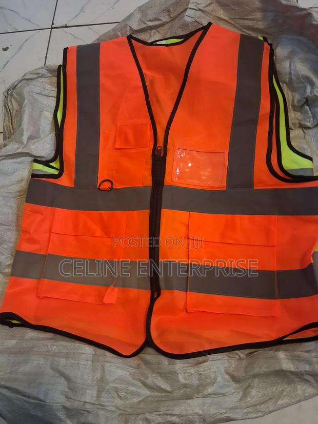 Executive Reflector With Zipper