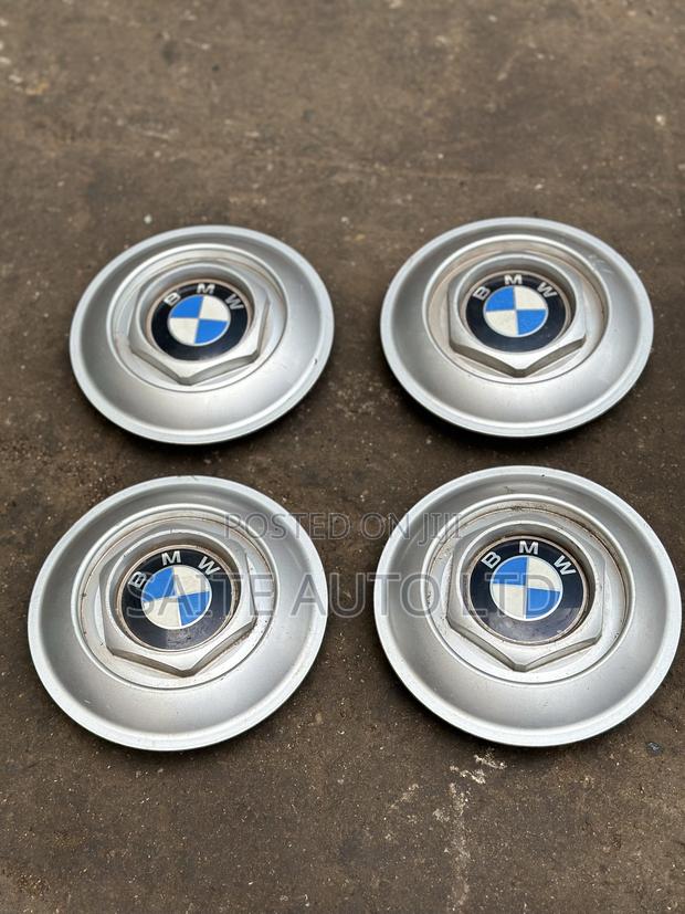 BMW E31 Wheel Hub Center Cap - thumbnail 3