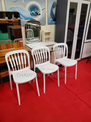 White Heavy Duty Plastic Chair