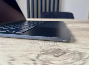 Laptop Apple MacBook Air 2022 M2 24GB Apple M2 eMMC 256GB
