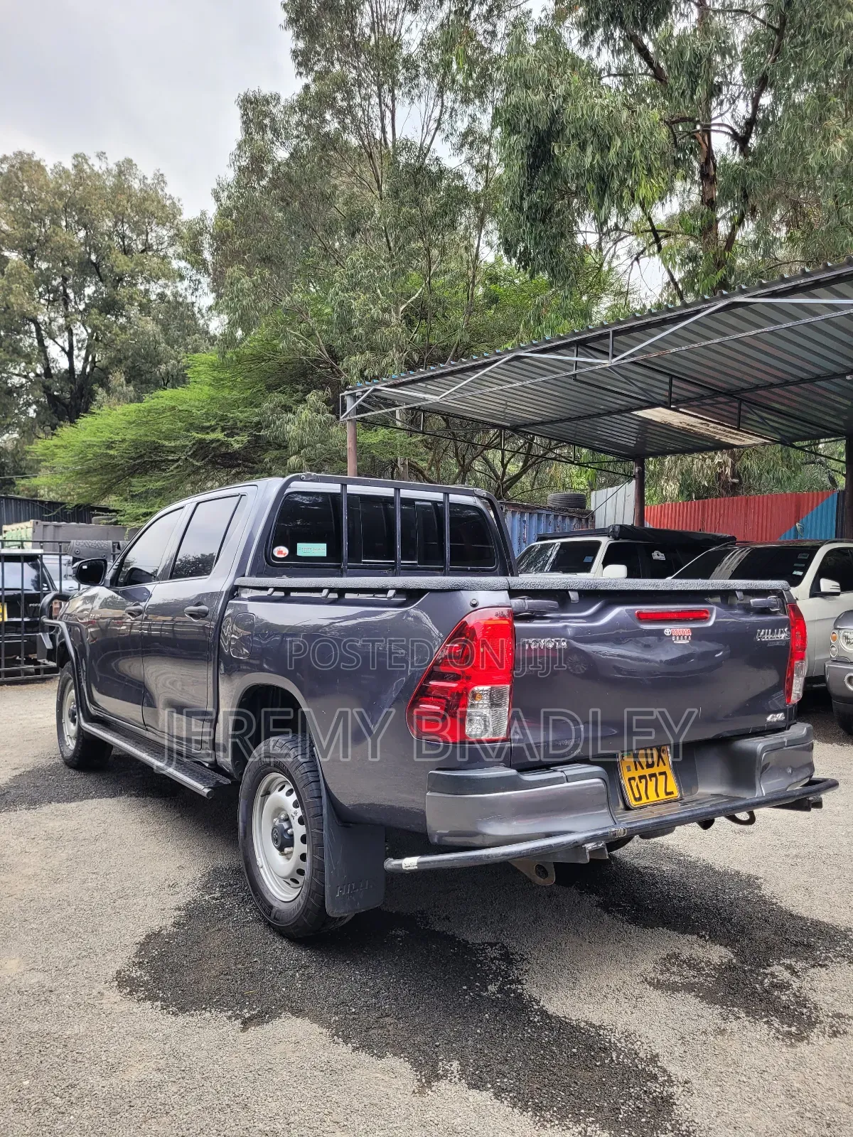 Toyota Hilux 2021 Gray