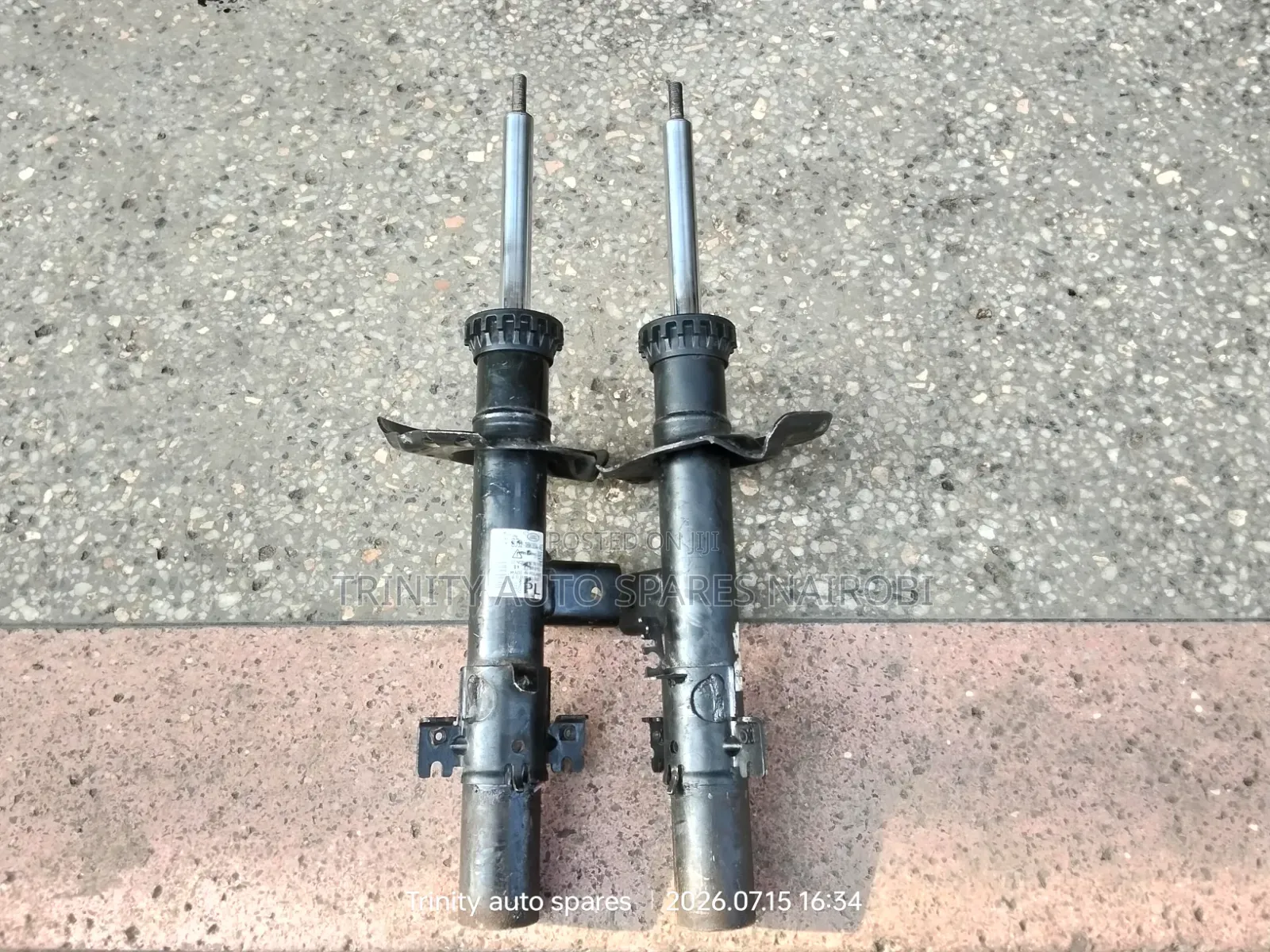 Original kYB Ex Japan Mitsubishi Delica New Model Front Shock Absorber