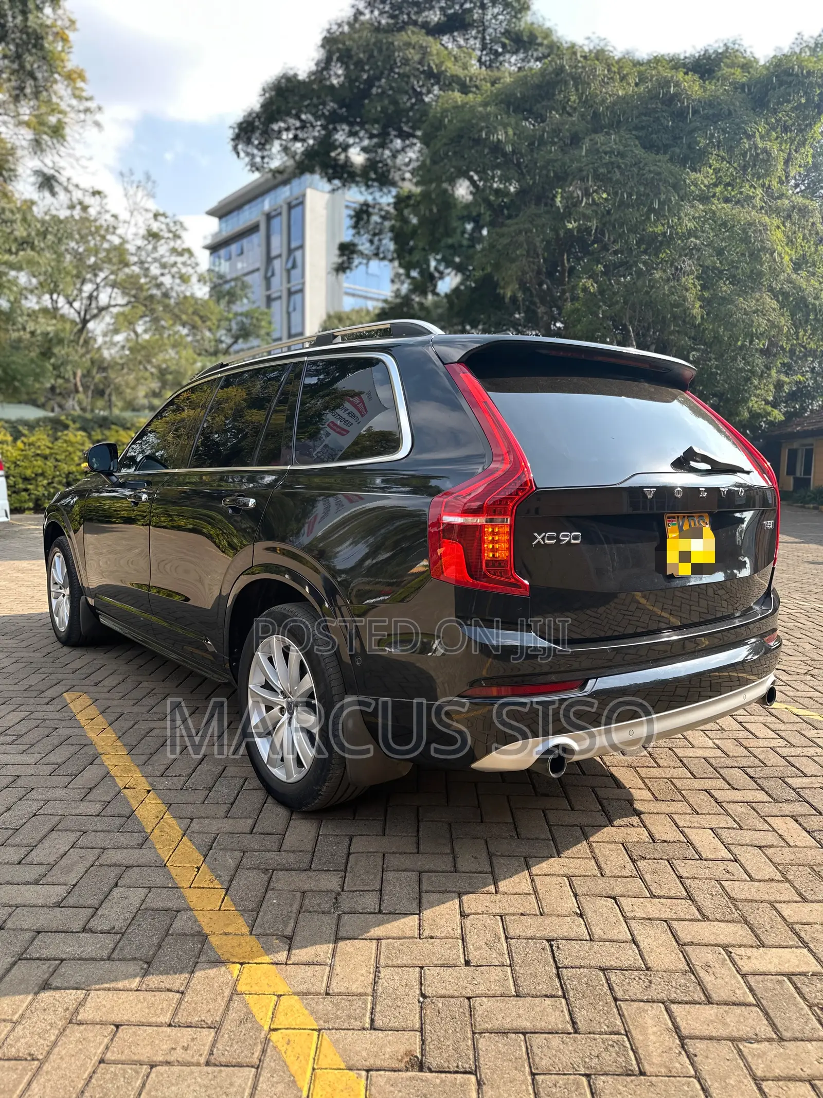 Volvo XC90 T5 Momentum 5P AWD 2018 Black