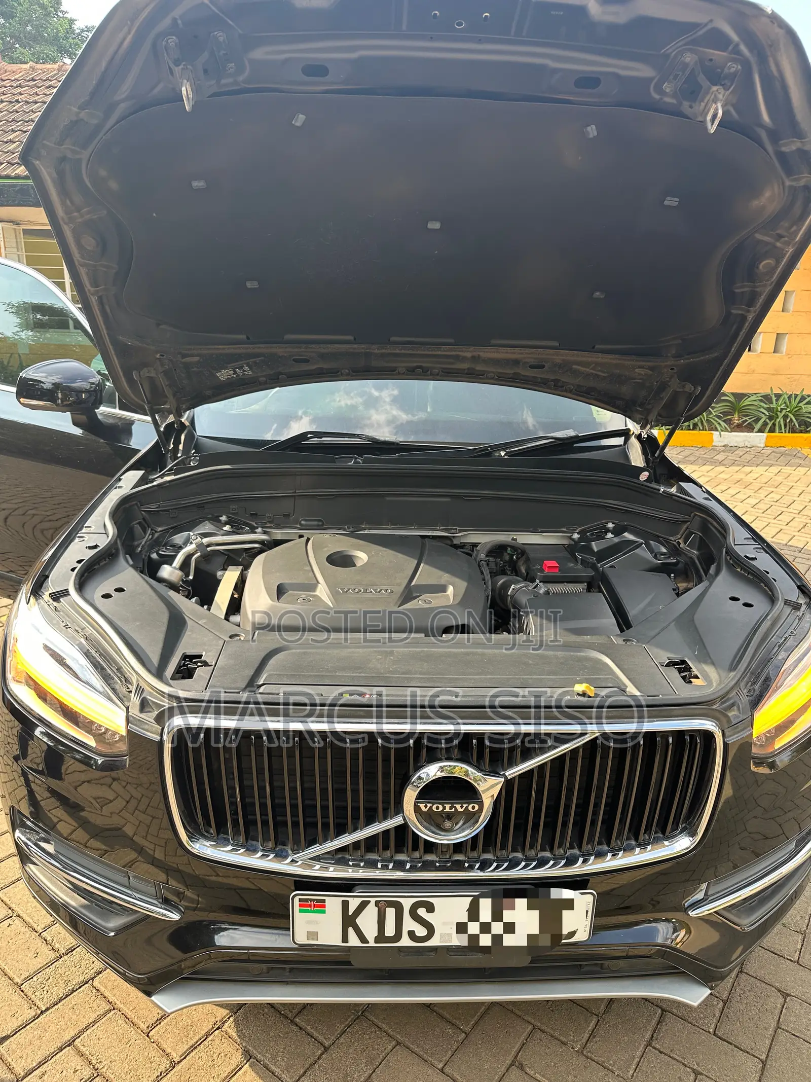 Volvo XC90 T5 Momentum 5P AWD 2018 Black